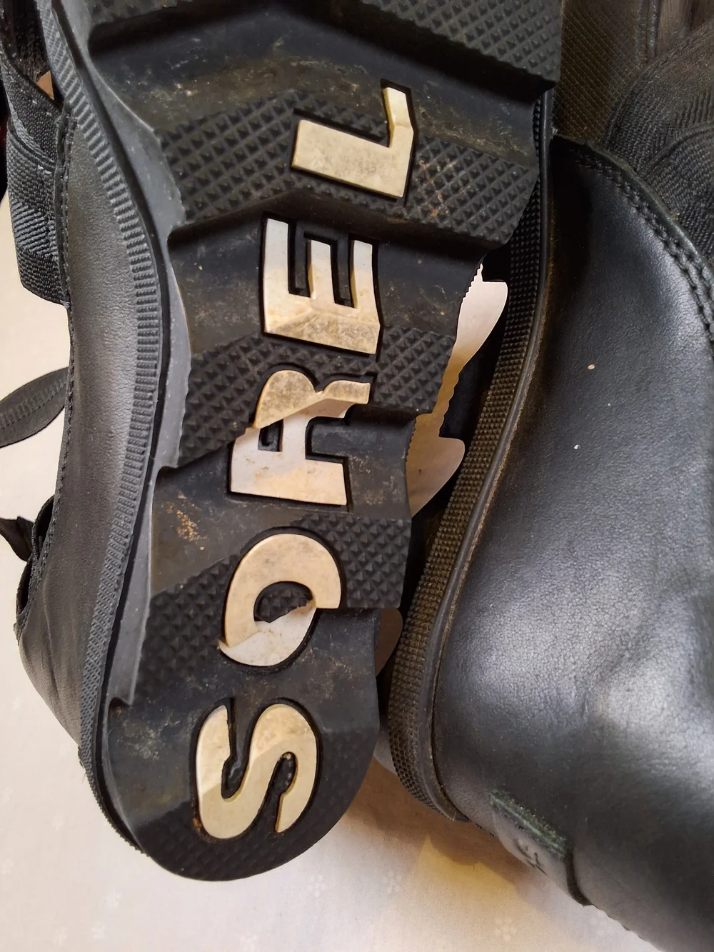 Sorel stylish black